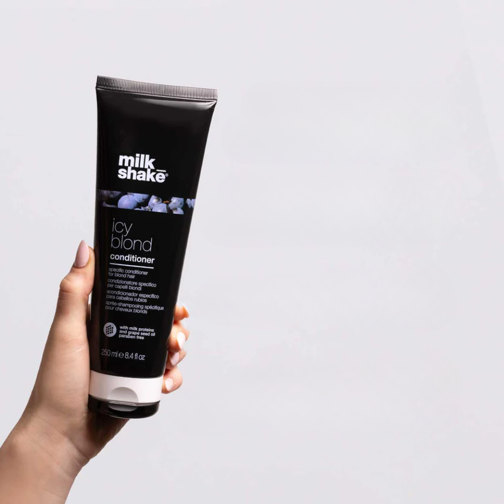 Pachet pentru crearea tonurilor reci | Milkshake Icy Blond (sampon, balsam, nuantator)