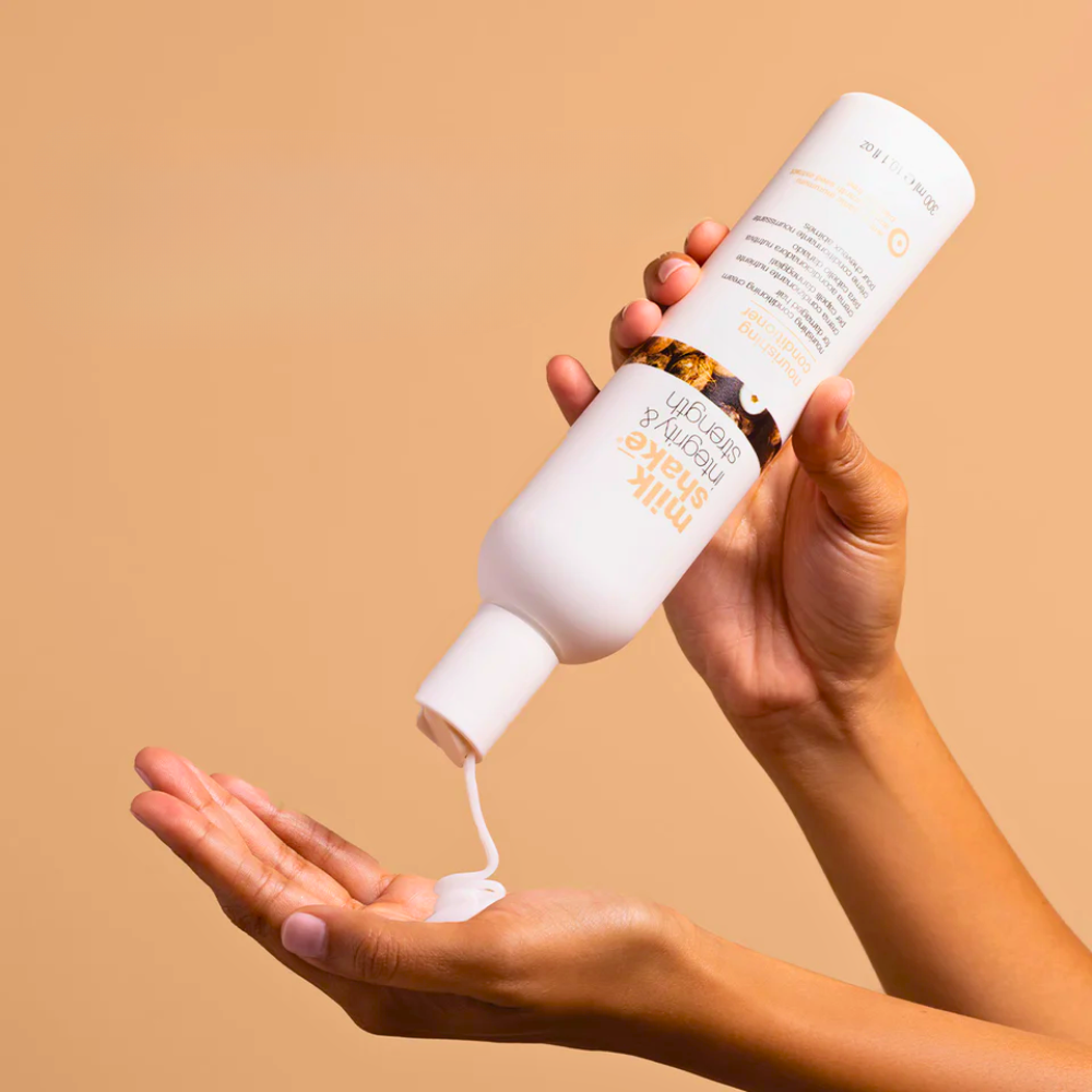 Balsam puternic hidratant | Milkshake Integrity Nourishing Conditioner 300ml Beautifier Romania