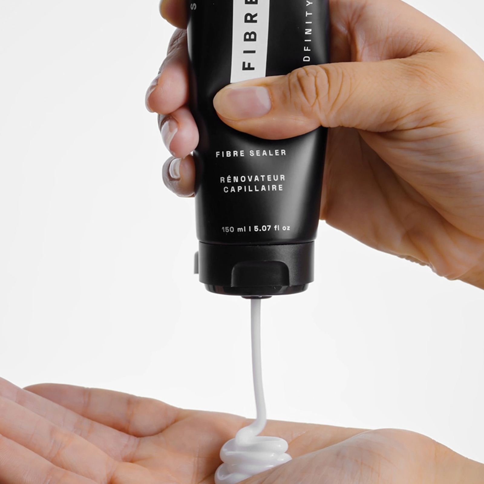 Cremă leave-in cu protecție termică și efect anti-electrizare | Schwarzkopf Professional Fibre Clinix Fibre Sealer 150ml