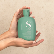 Șampon delicat energizant impotriva căderii părului | Alffaparf Semi di Lino Scalp Renew Energizing Low Shampoo